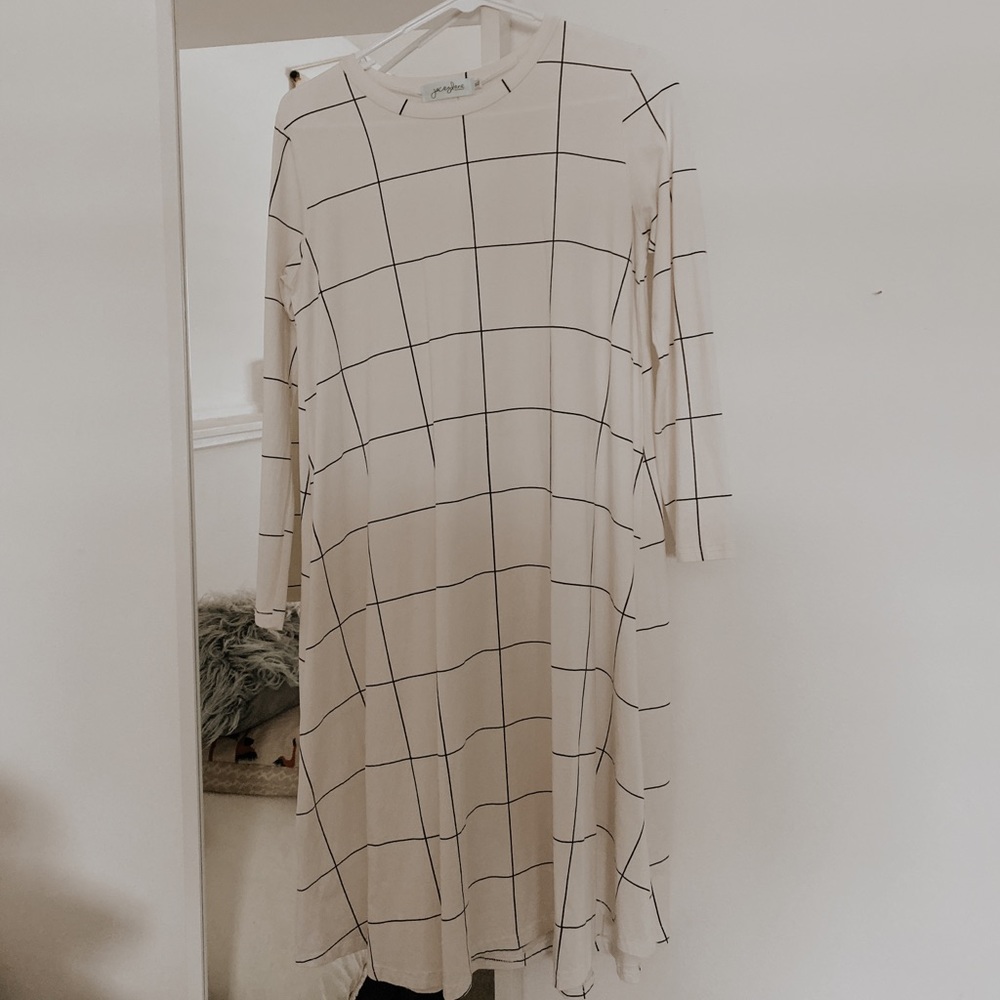 | Grid Dress |